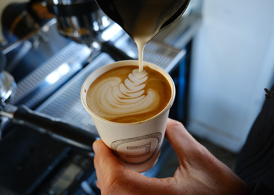 cafe「コーニス」