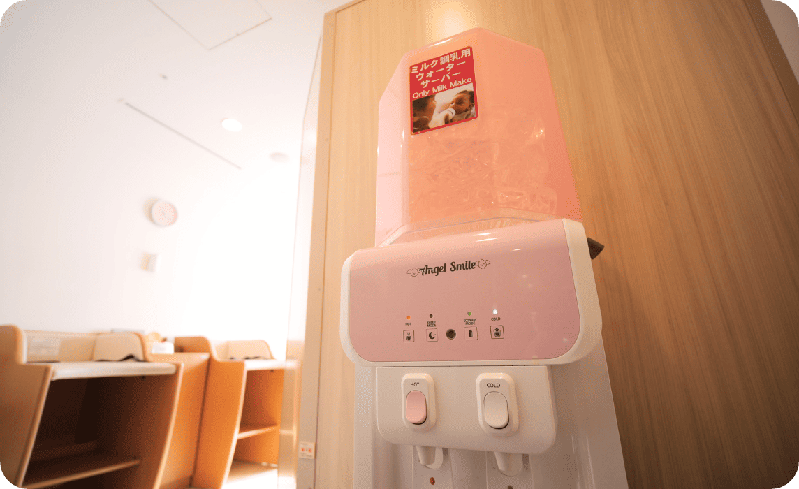 調乳用ウォーターサーバーの写真